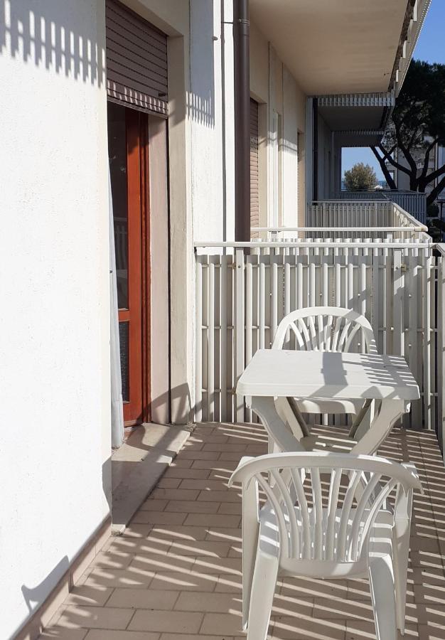 Residence Gallo - Walterigato Apartments Per Solo Famiglie Lido di Jesolo Exterior photo